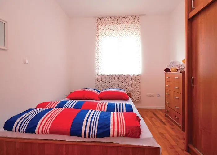 Apartment Cozy In With Outdoor Swimming Pool *