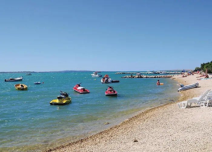 Apartment Cozy In With Outdoor Swimming Pool