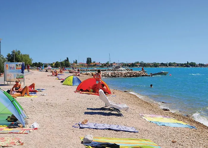 Apartment Cozy In With Outdoor Swimming Pool *